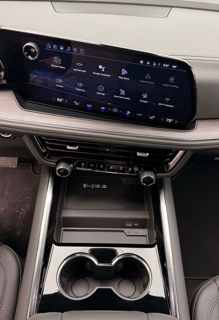 2026 Chevrolet Suburban LT - Photo 23