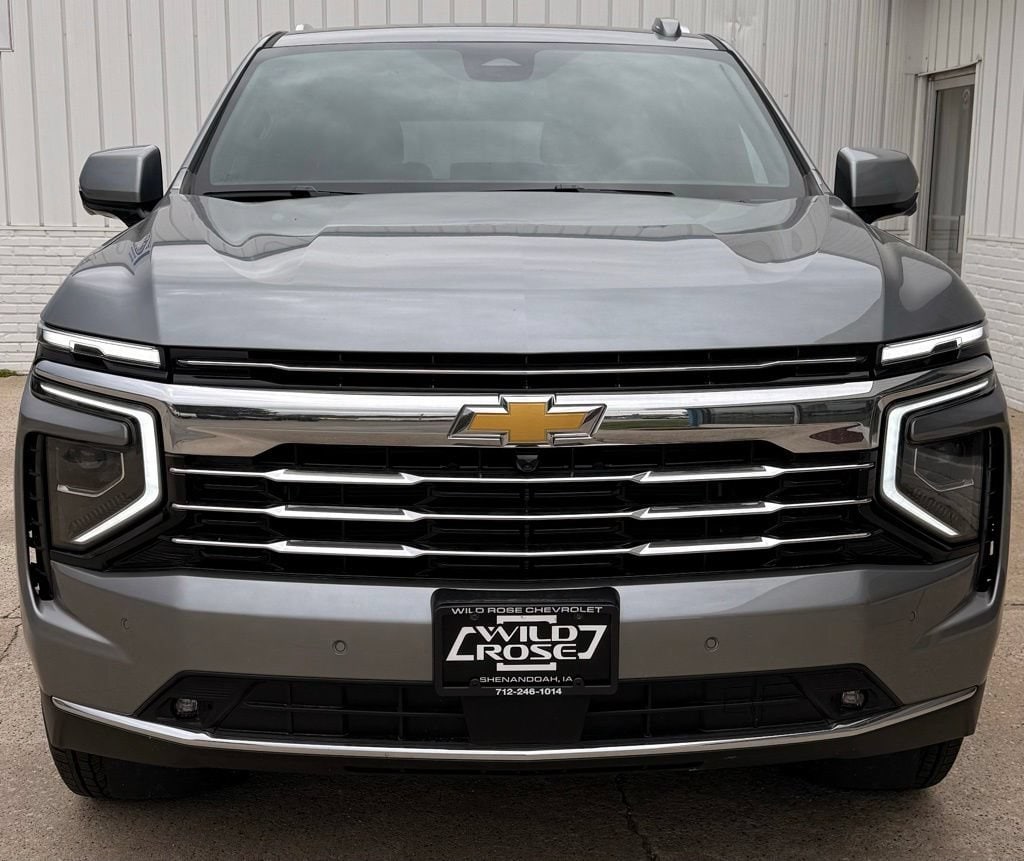 New 2026 Chevrolet Suburban LT SUV