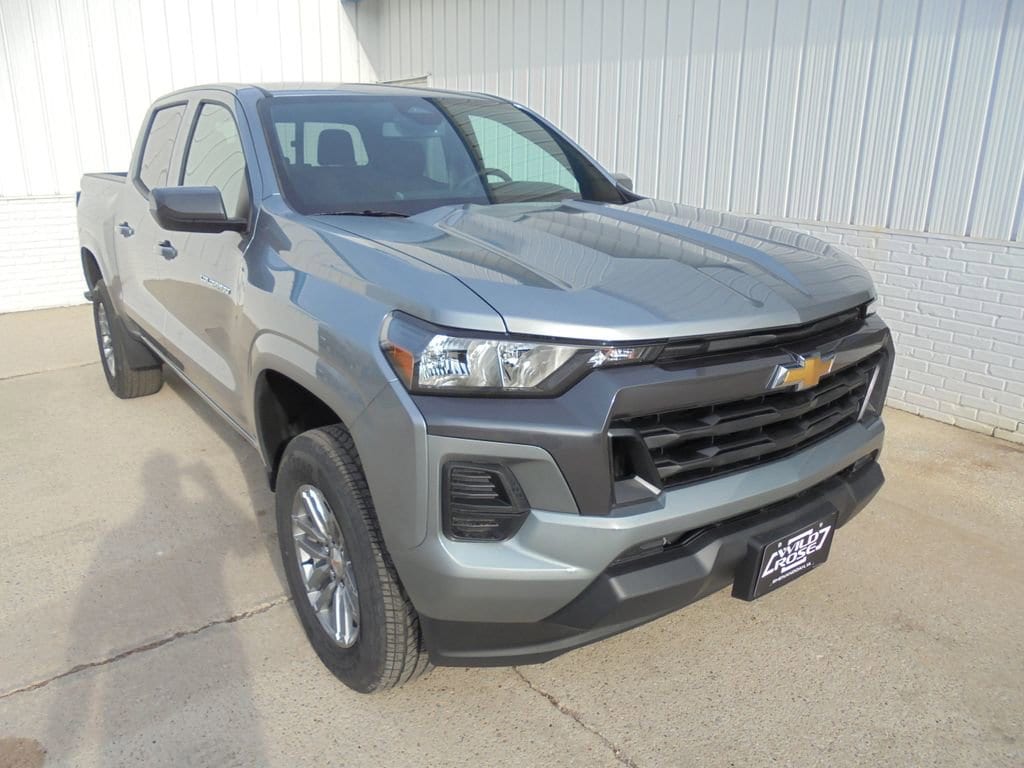 2026 Chevrolet Colorado LT - Photo 2