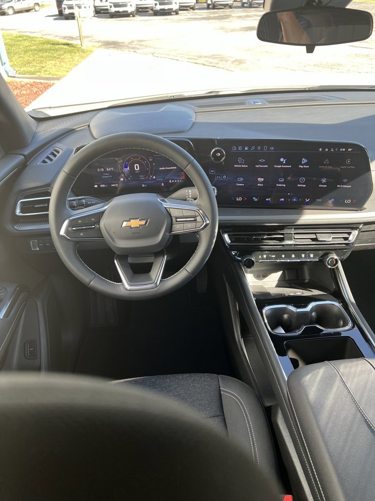 2025 Chevrolet Traverse LT - Photo 8