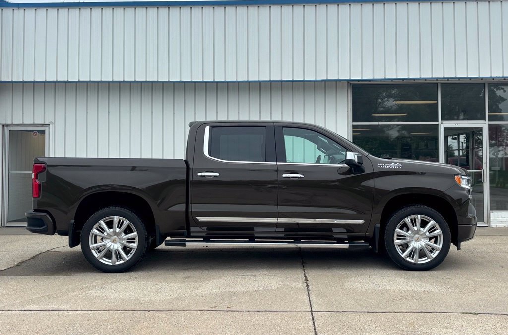 2023 Chevrolet Silverado 1500 High Country
