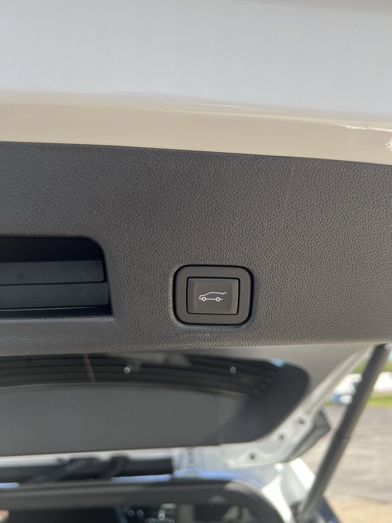 2025 Chevrolet Traverse LT - Photo 7