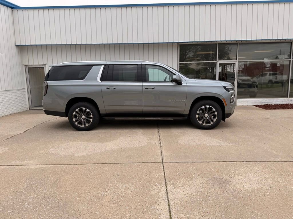 New 2026 Chevrolet Suburban LT SUV