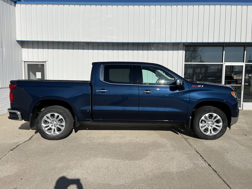 2023 Chevrolet Silverado 1500 LTZ's photo