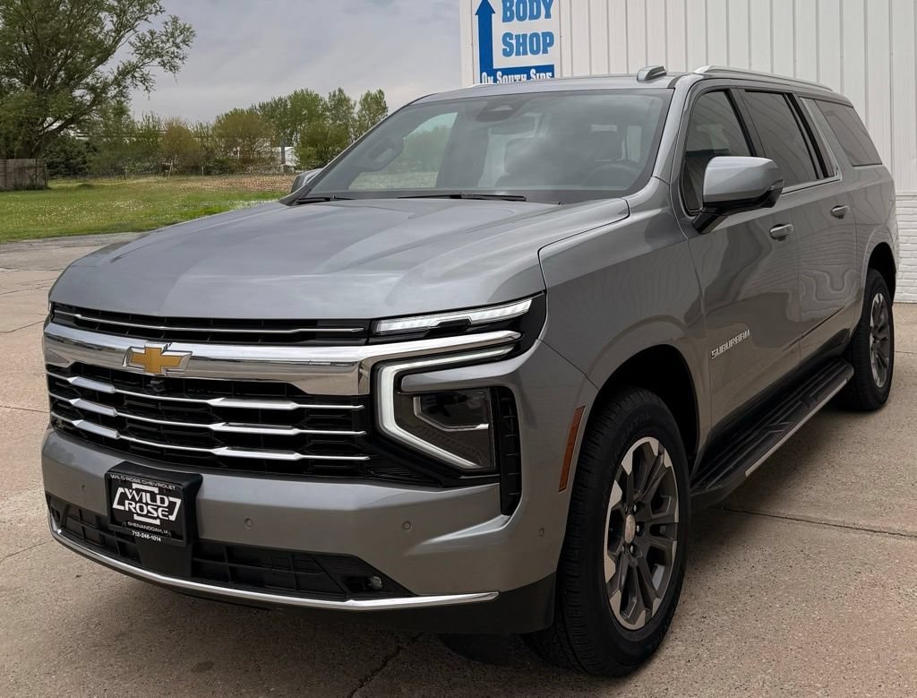 New 2026 Chevrolet Suburban LT SUV