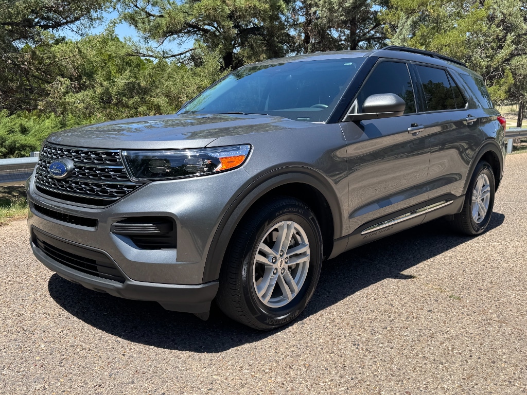 2024 Ford Explorer XLT RWD's photo
