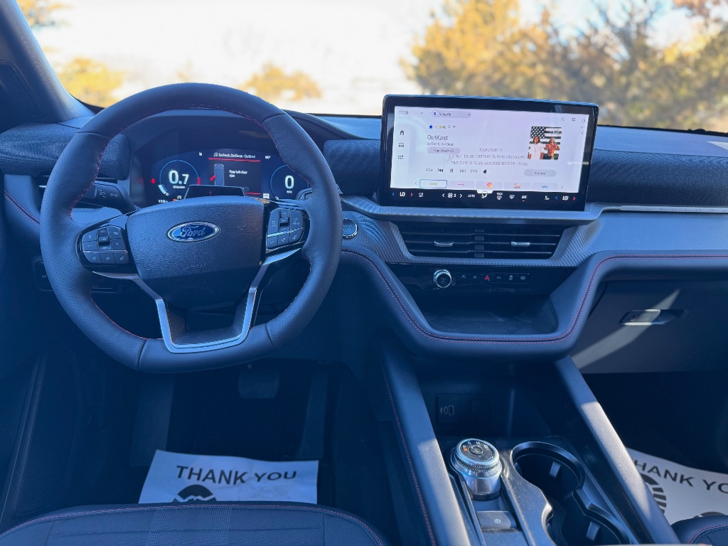 2026 Ford Explorer ST-Line - Photo 13