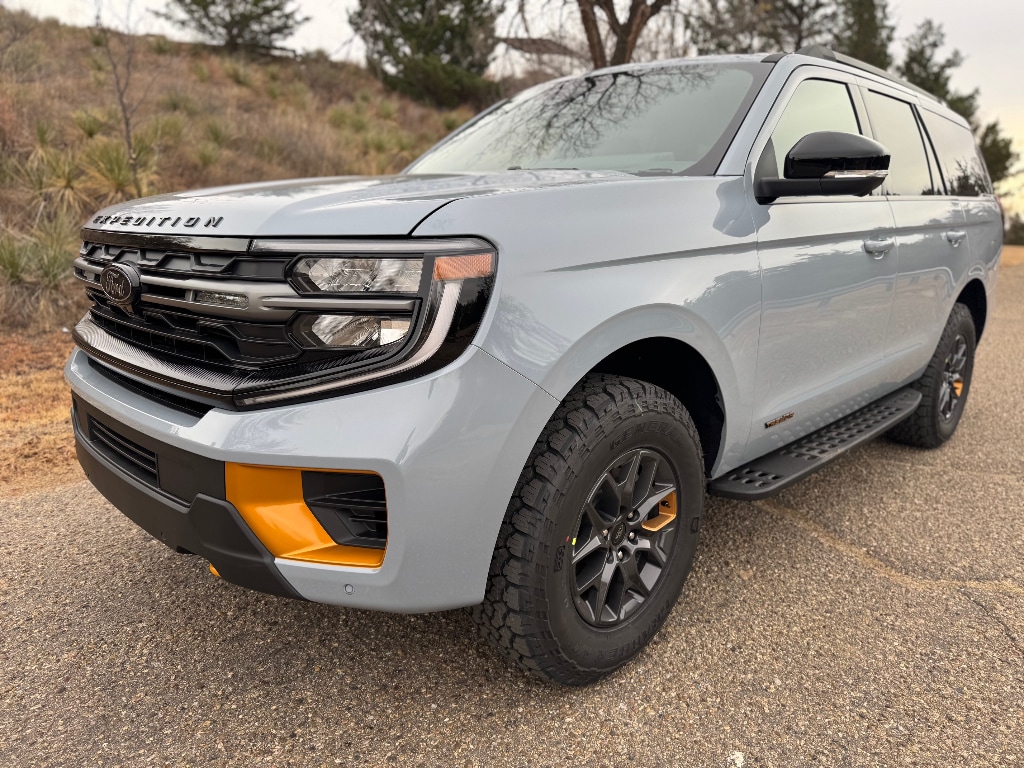 2025 Ford Expedition Tremor's photo