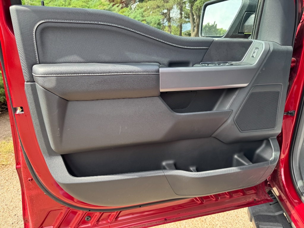 2026 Ford F-150 XLT - Photo 9