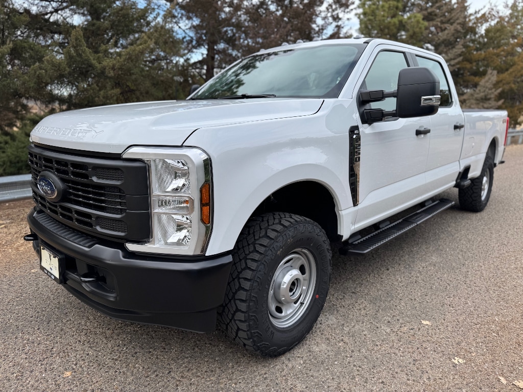 2026 Ford F-250 Super Duty XL's photo
