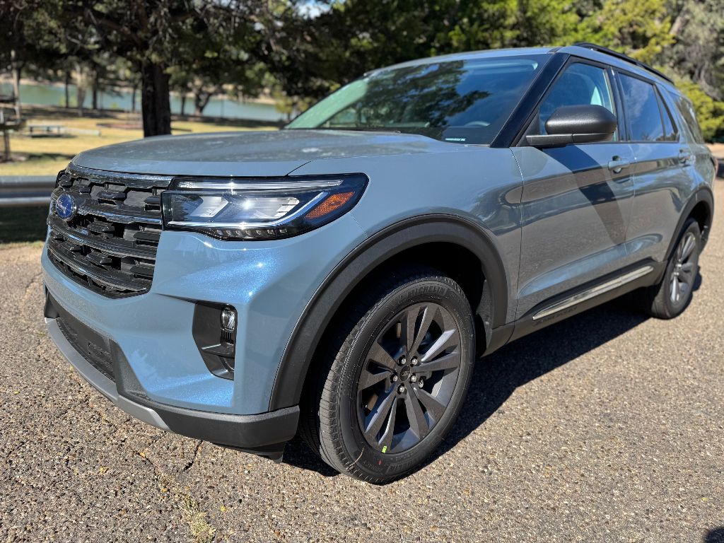 2025 Ford Explorer