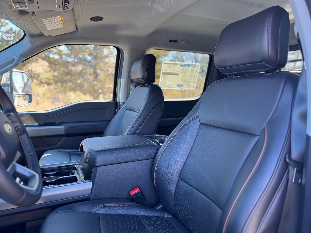 2026 Ford F-350 Super Duty Lariat - Photo 14