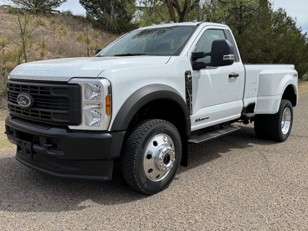 2026 Ford F-450 XL 4x4 Regular Cab 8' Box DRW's photo