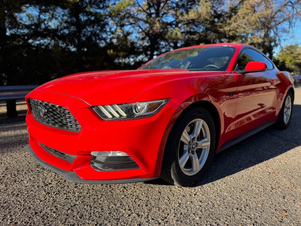2016 Ford Mustang V6