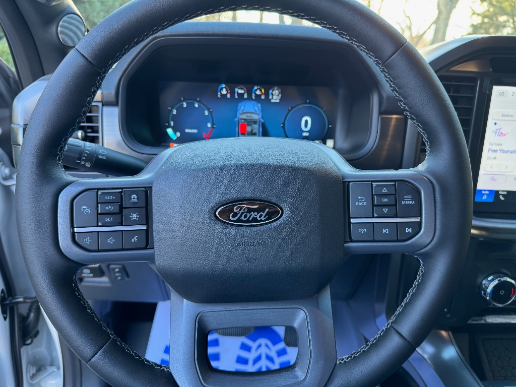 2025 Ford F-150 Lariat - Photo 14