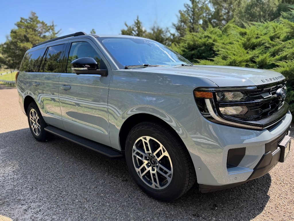 New 2025 Ford Expedition Active SUV