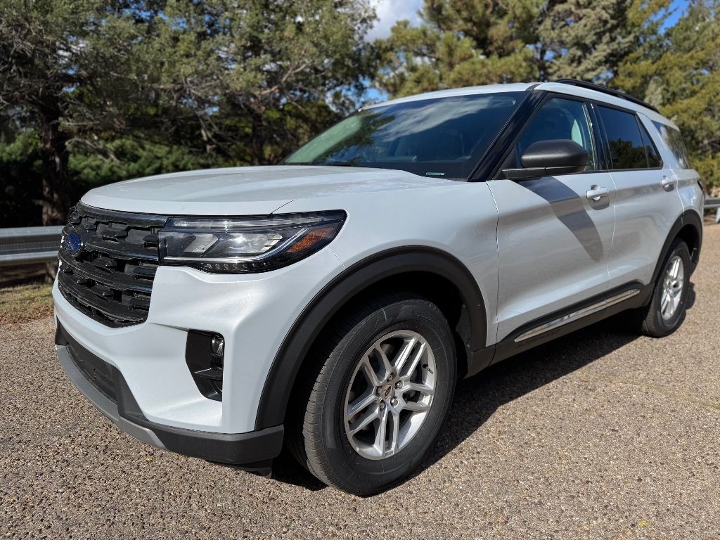 New 2025 Ford Explorer Active SUV