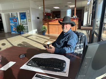 Staff member Kefty from ID_f335e5