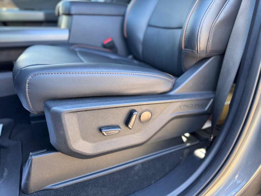 2026 Ford F-350 Super Duty Lariat - Photo 13
