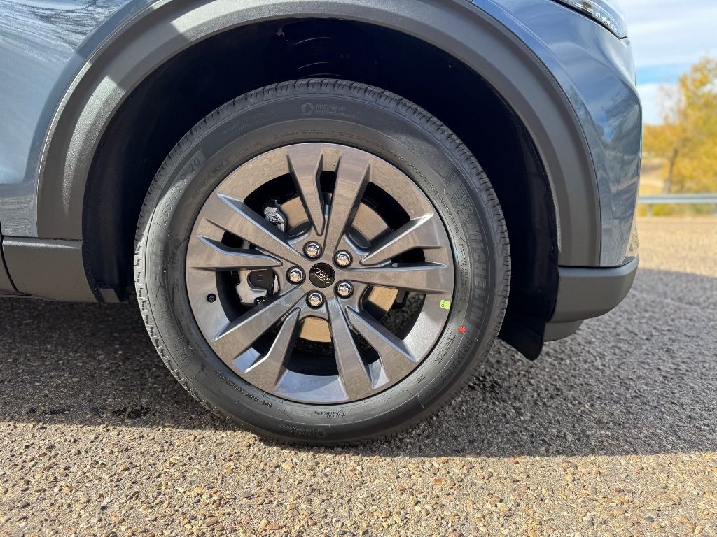 New 2026 Ford Explorer Active Sport Utility