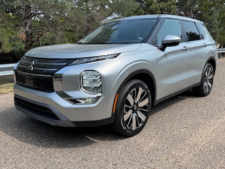 2025 Mitsubishi Outlander SE Sport Utility