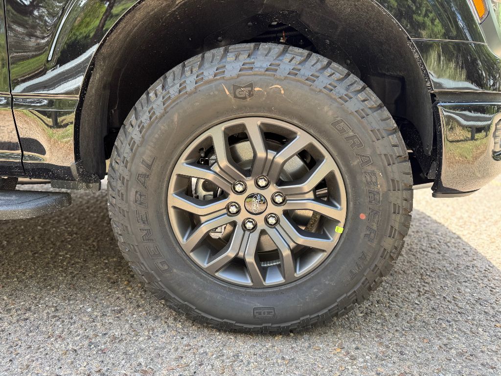 2025 Ford F-150 Tremor photo 4