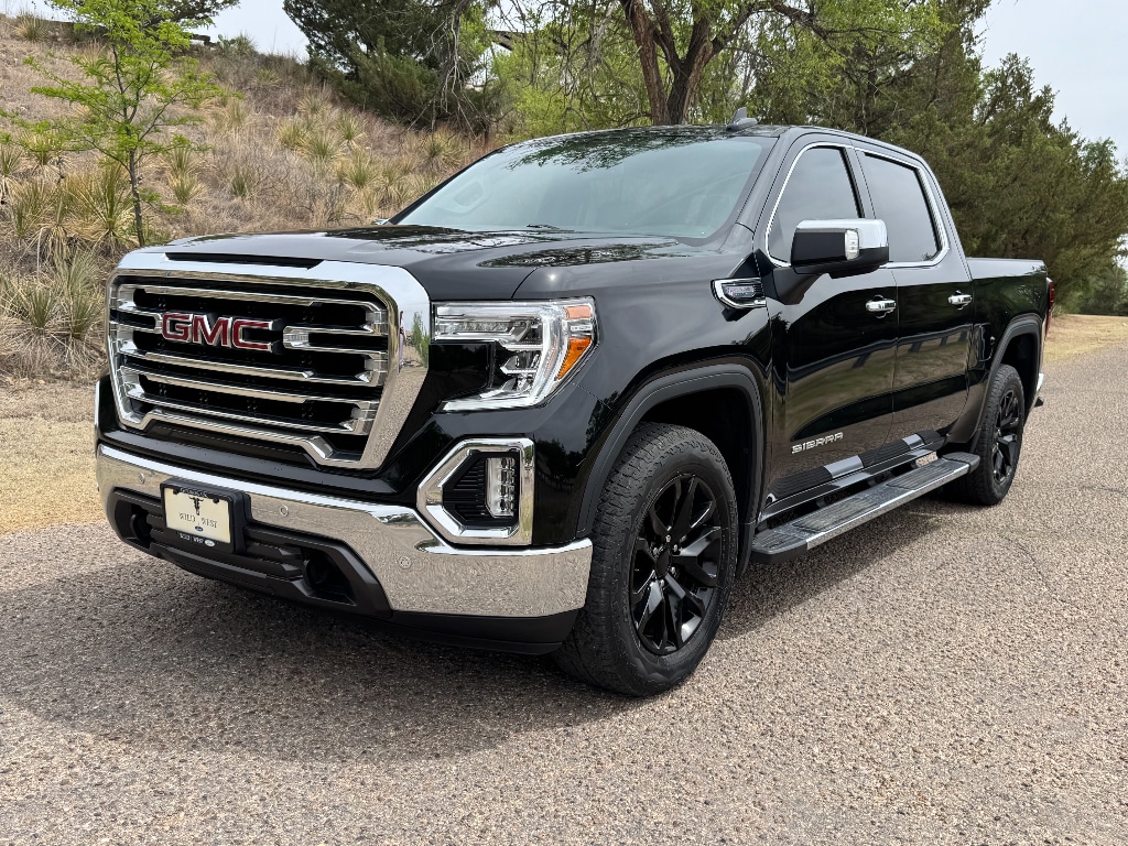 2021 GMC Sierra 4WD Crew Cab Short Box SLT's photo