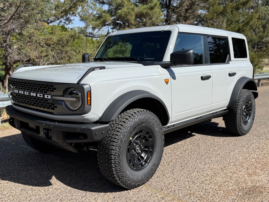 2026 Ford Bronco Badlands 4x4's photo