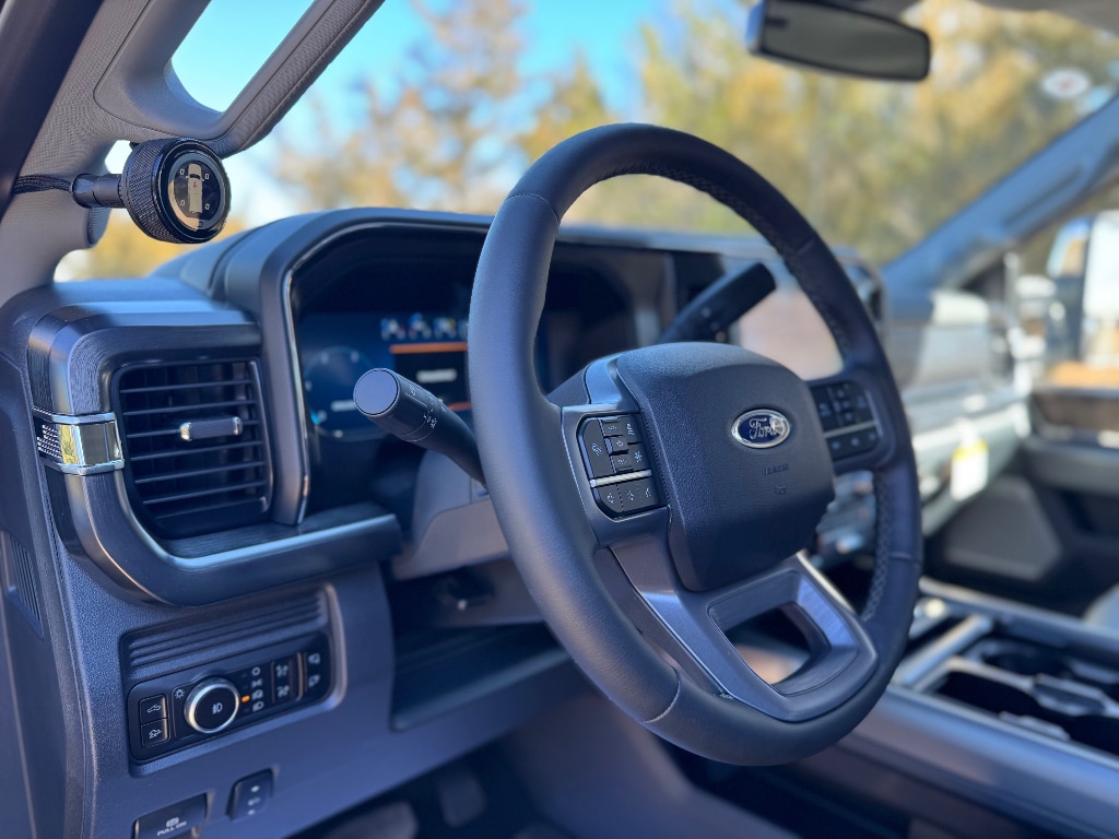 2026 Ford F-350 Super Duty Lariat - Photo 15