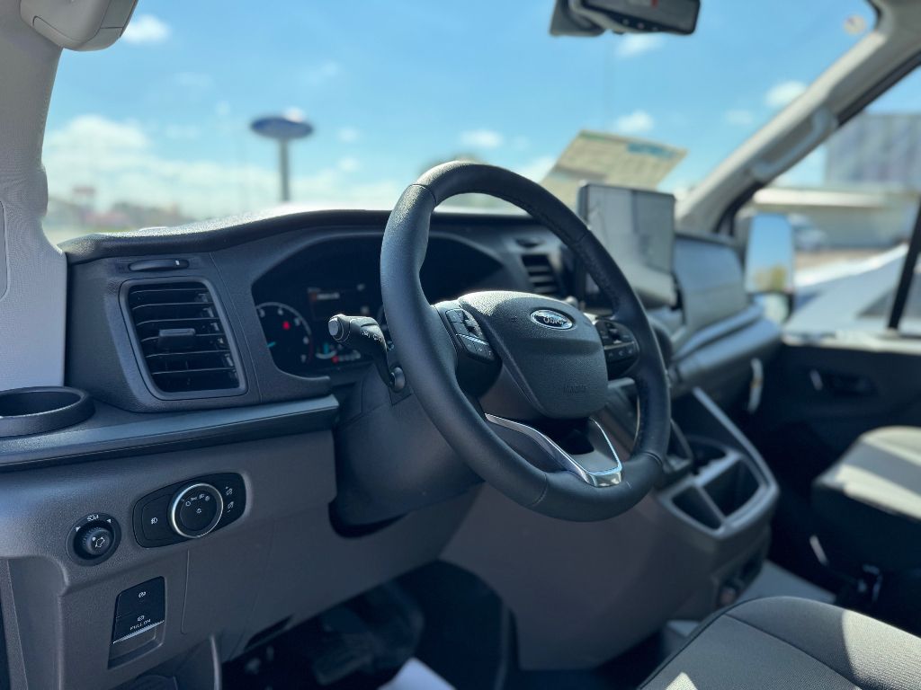 2025 Ford Transit Van Base - Photo 14