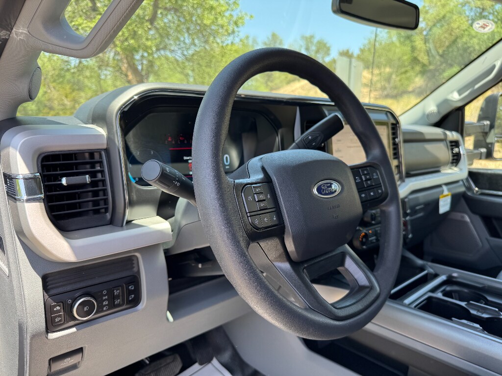 2026 Ford F-250 Super Duty XLT - Photo 17