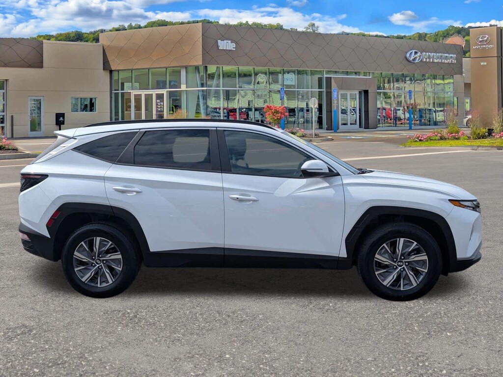 Used 2022 Hyundai Tucson Hybrid Blue AWD