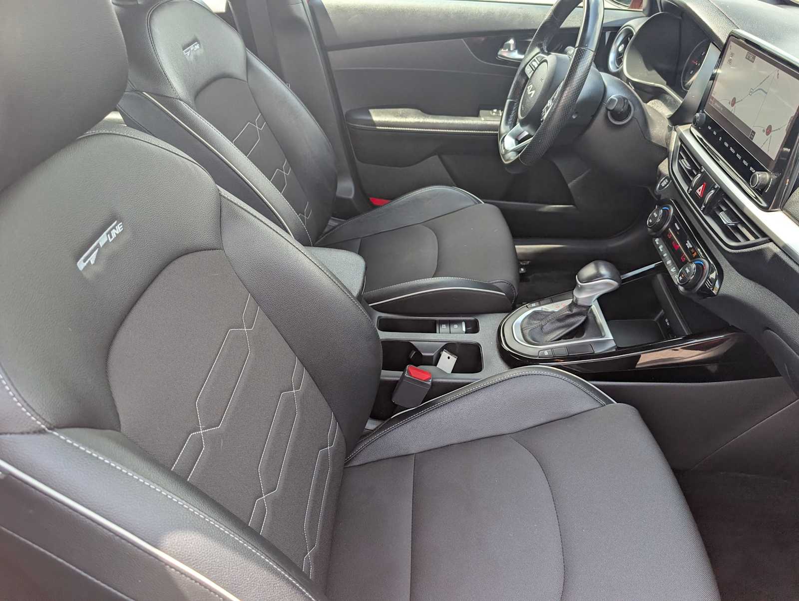 2022 Kia FORTE GT-Line - Photo 27