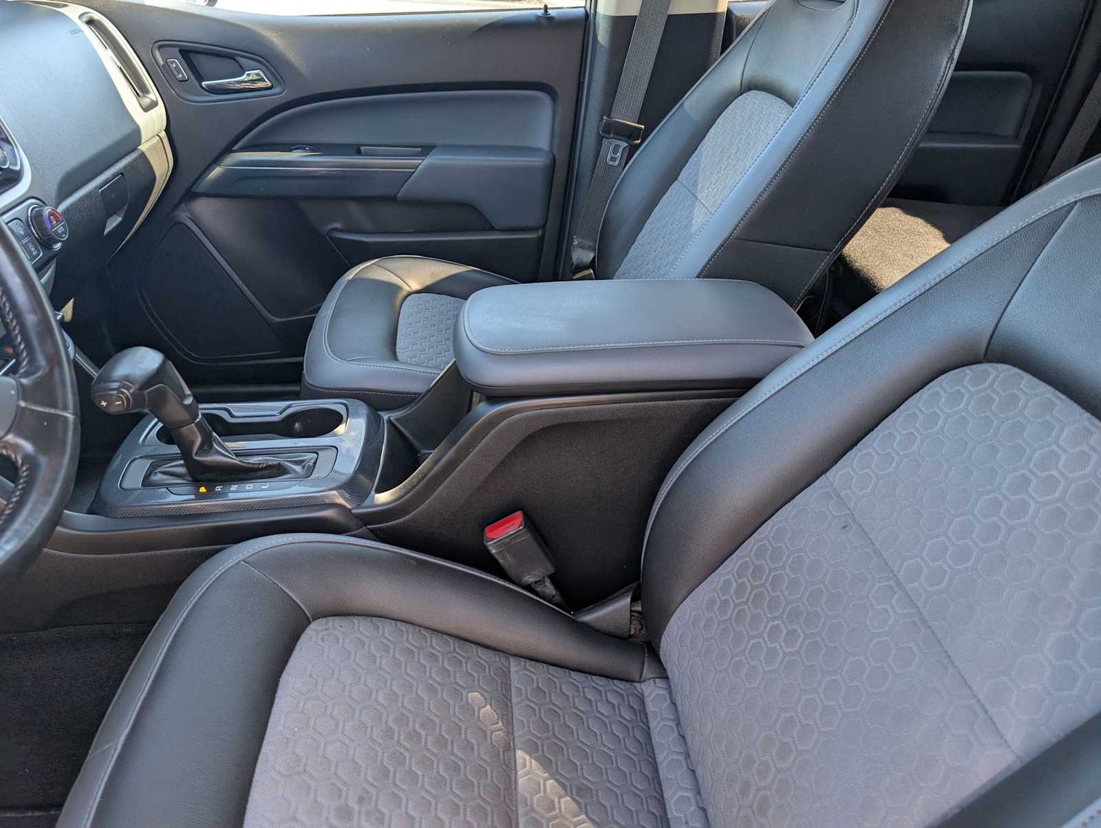 2018 Chevrolet Colorado Z71 - Photo 13