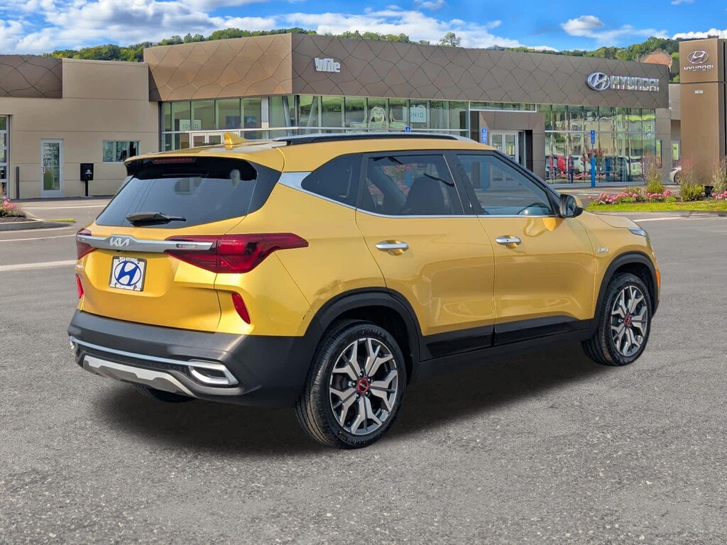 Used 2023 Kia Seltos SX SUV