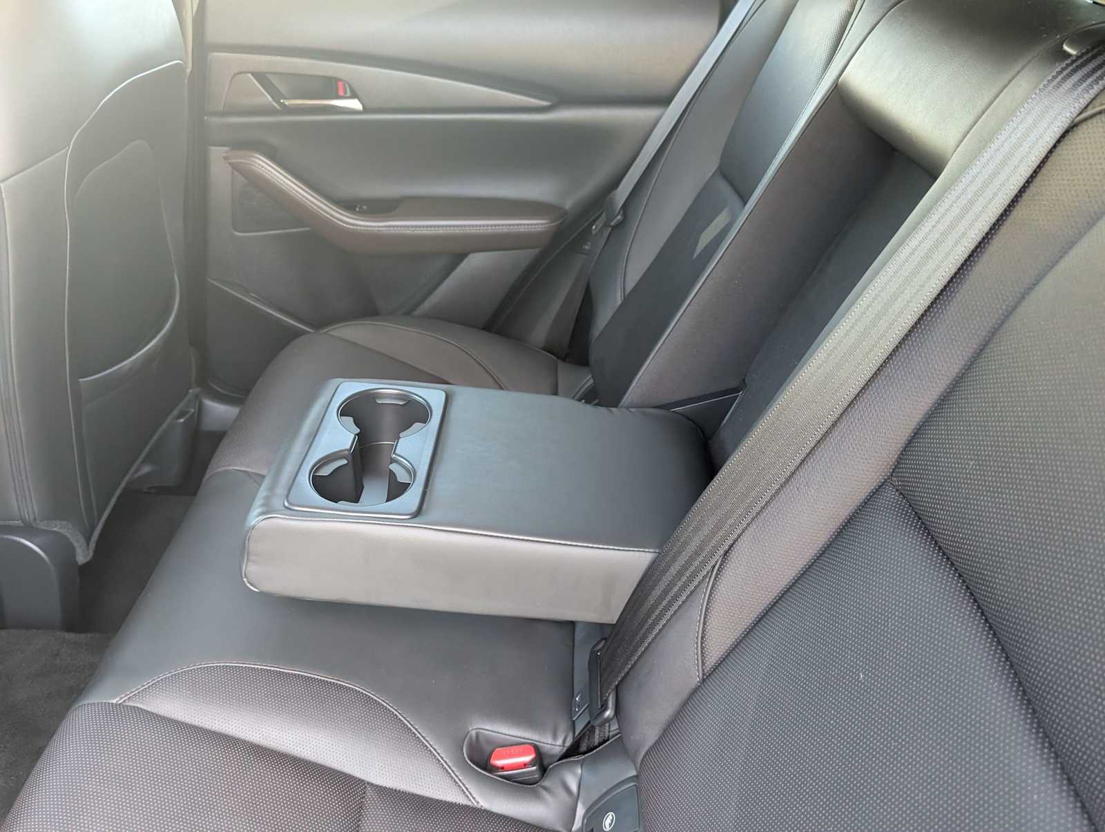 2023 Mazda CX-30 Premium - Photo 16