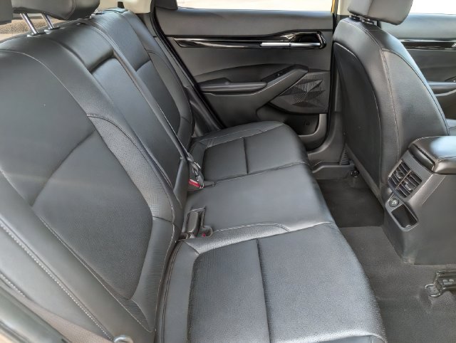 2023 Kia Seltos SX - Photo 29