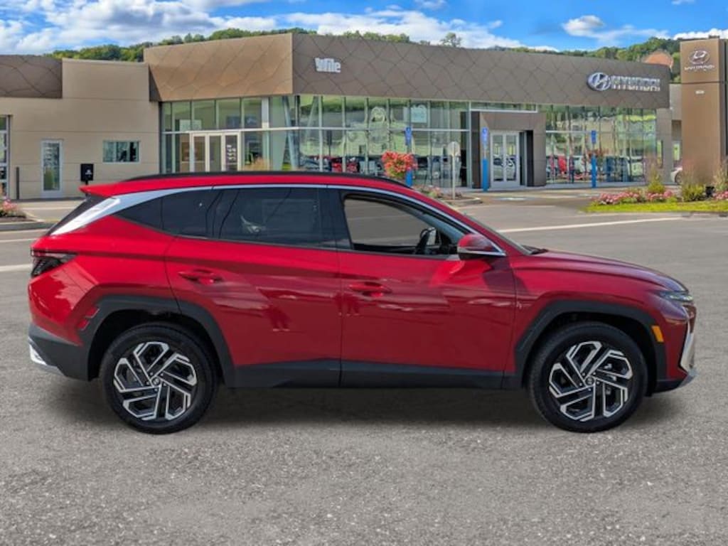 Certified 2025 Hyundai Tucson Limited SUV