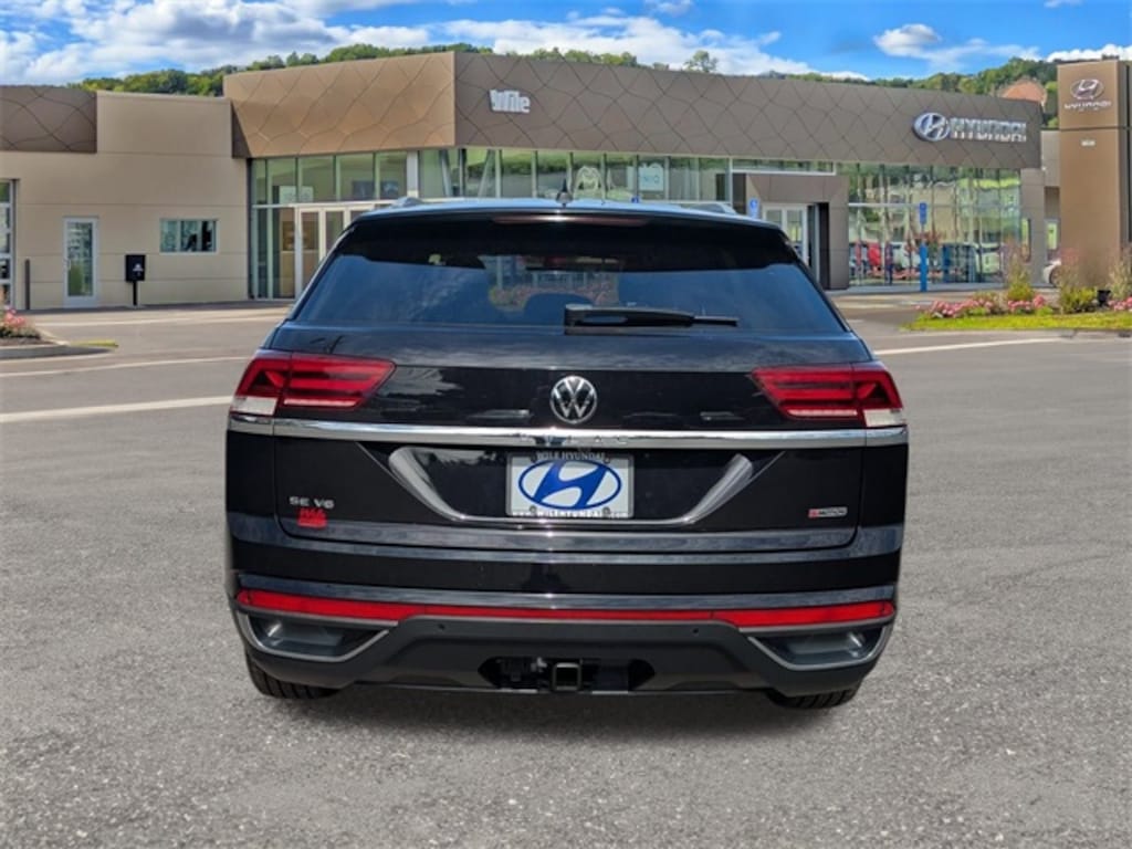 Used 2022 Volkswagen Atlas Cross Sport 3.6L V6 SE w/Technology SUV