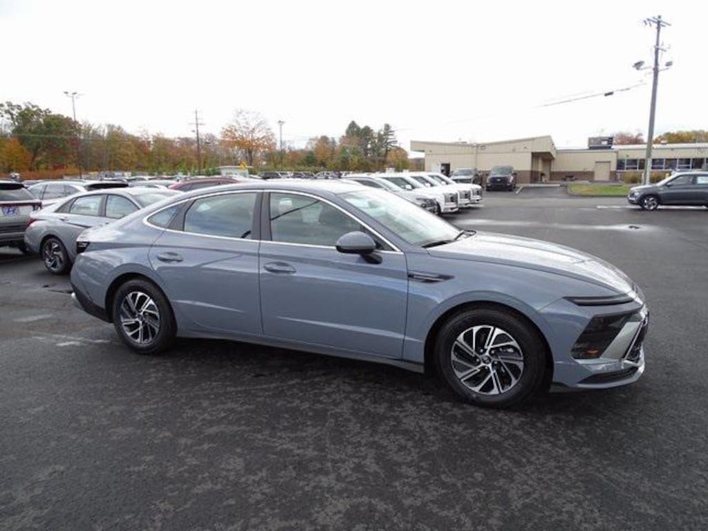 New 2026 Hyundai Sonata Hybrid Blue Sedan