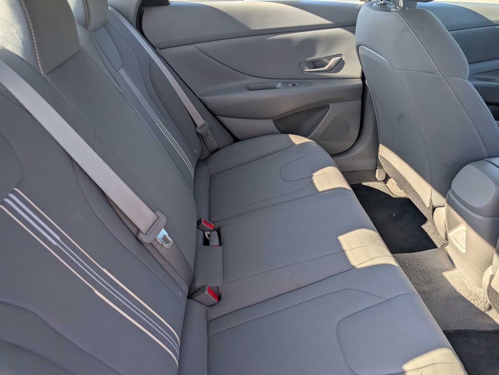 2024 Hyundai Elantra SEL - Photo 28