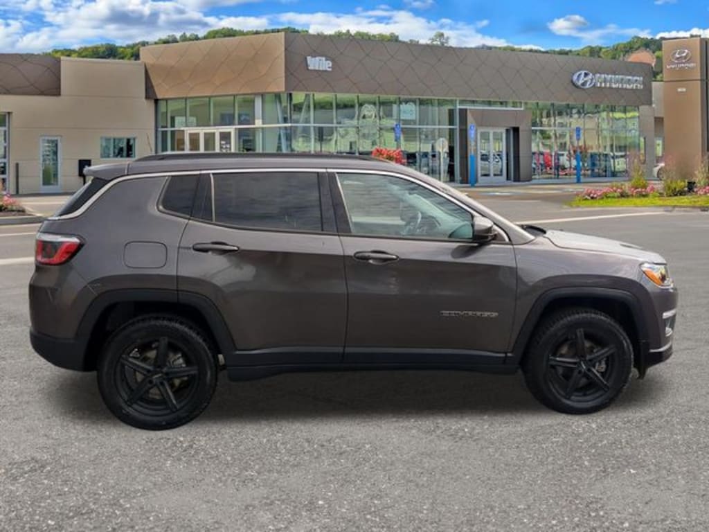 Used 2019 Jeep Compass Latitude SUV