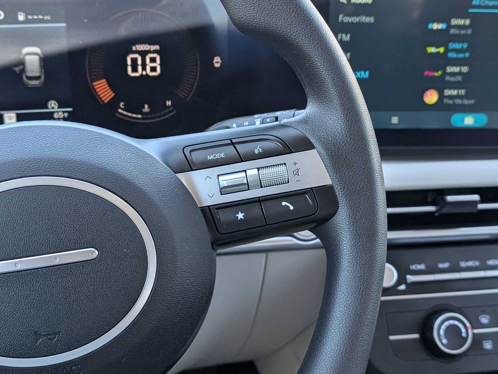 2025 Hyundai Tucson SE - Photo 20