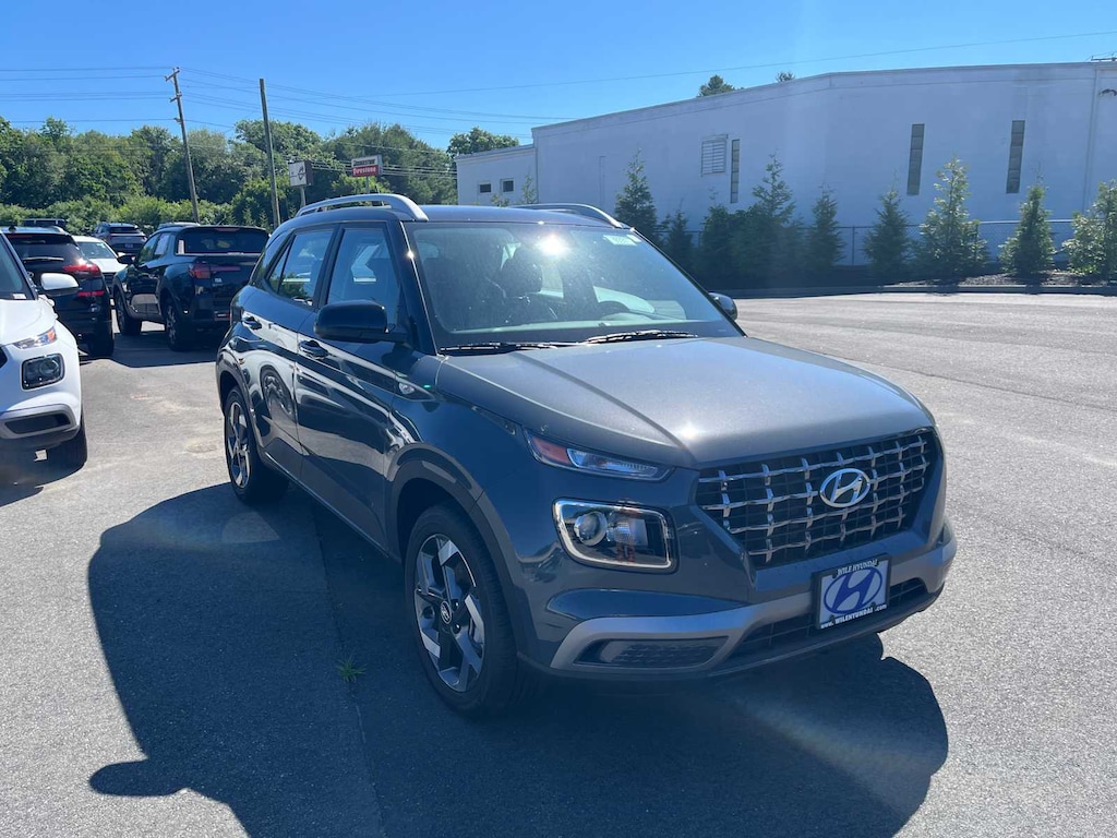 New 2026 Hyundai Venue SEL w/Two-Tone Roof SUV