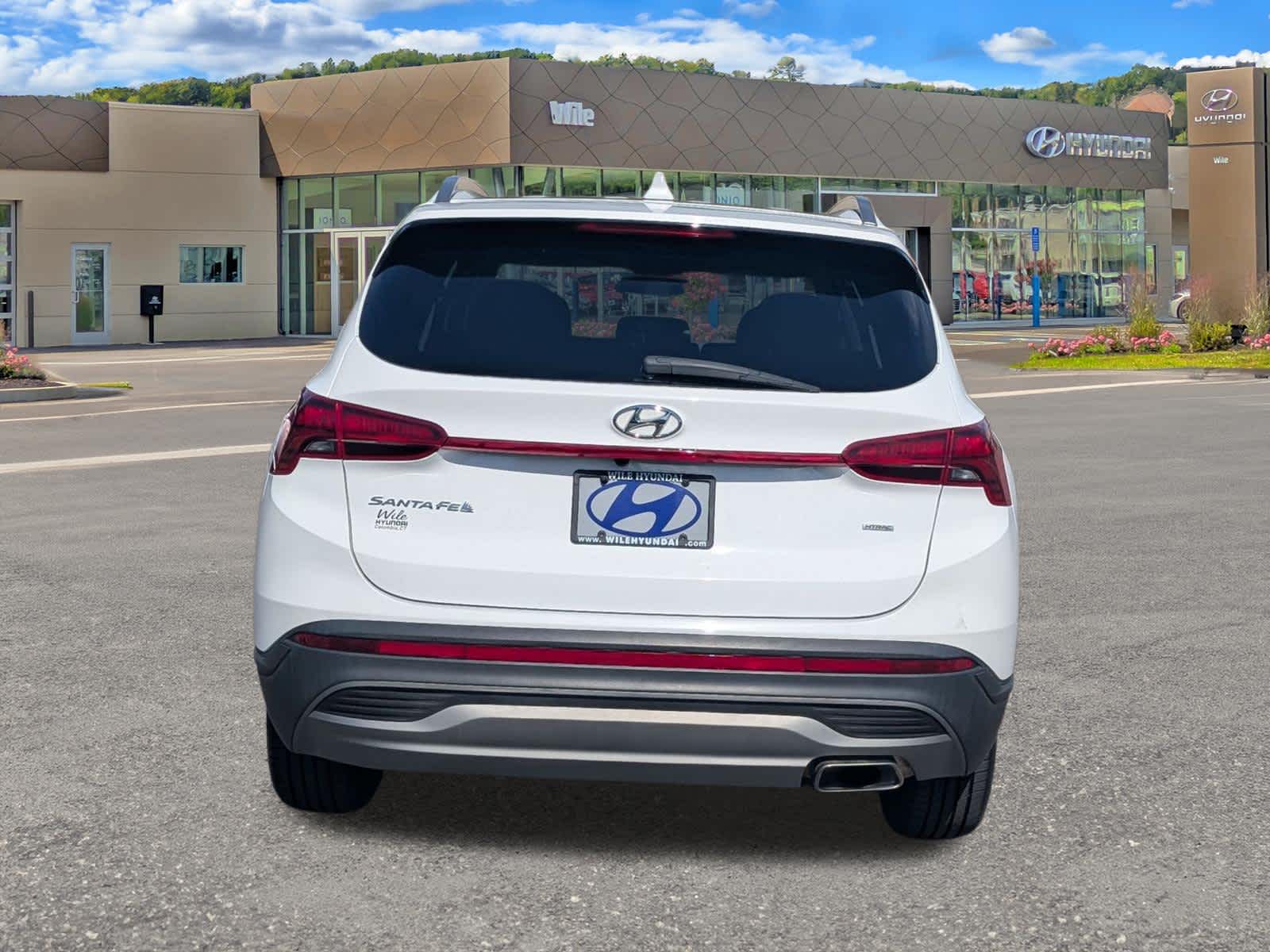 View vehicle photo 4