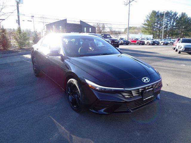 2026 Hyundai Elantra SEL's photo