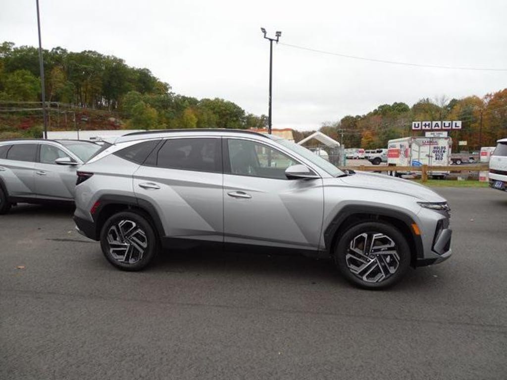 New 2025 Hyundai Tucson Hybrid Limited SUV