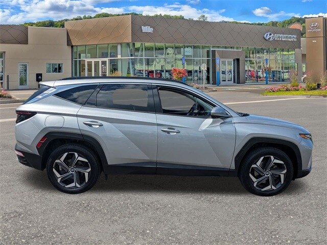 2022 Hyundai Tucson Plug-in Hybrid Limited photo 2