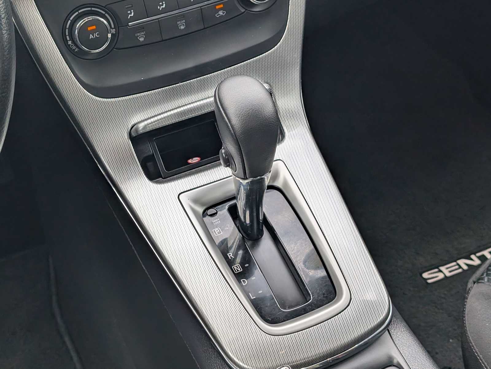 2015 Nissan Sentra SR - Photo 27