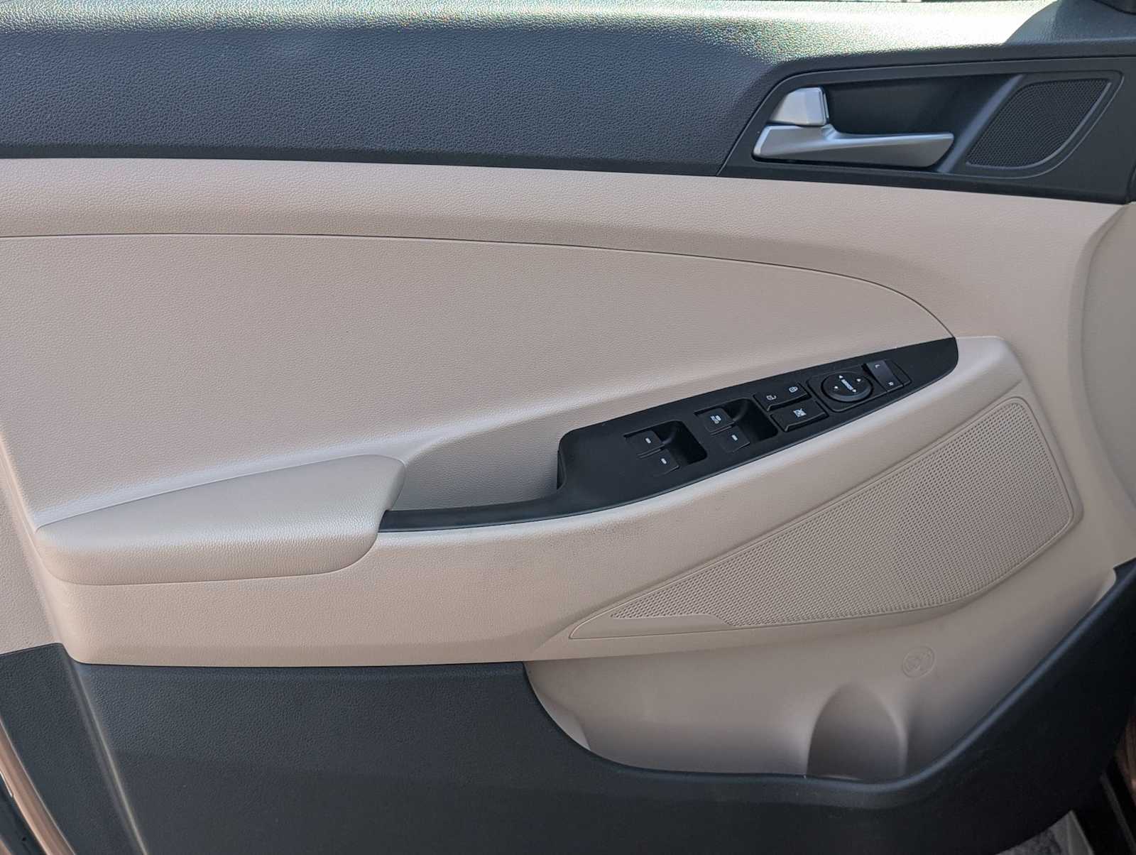 2017 Hyundai Tucson SE - Photo 10